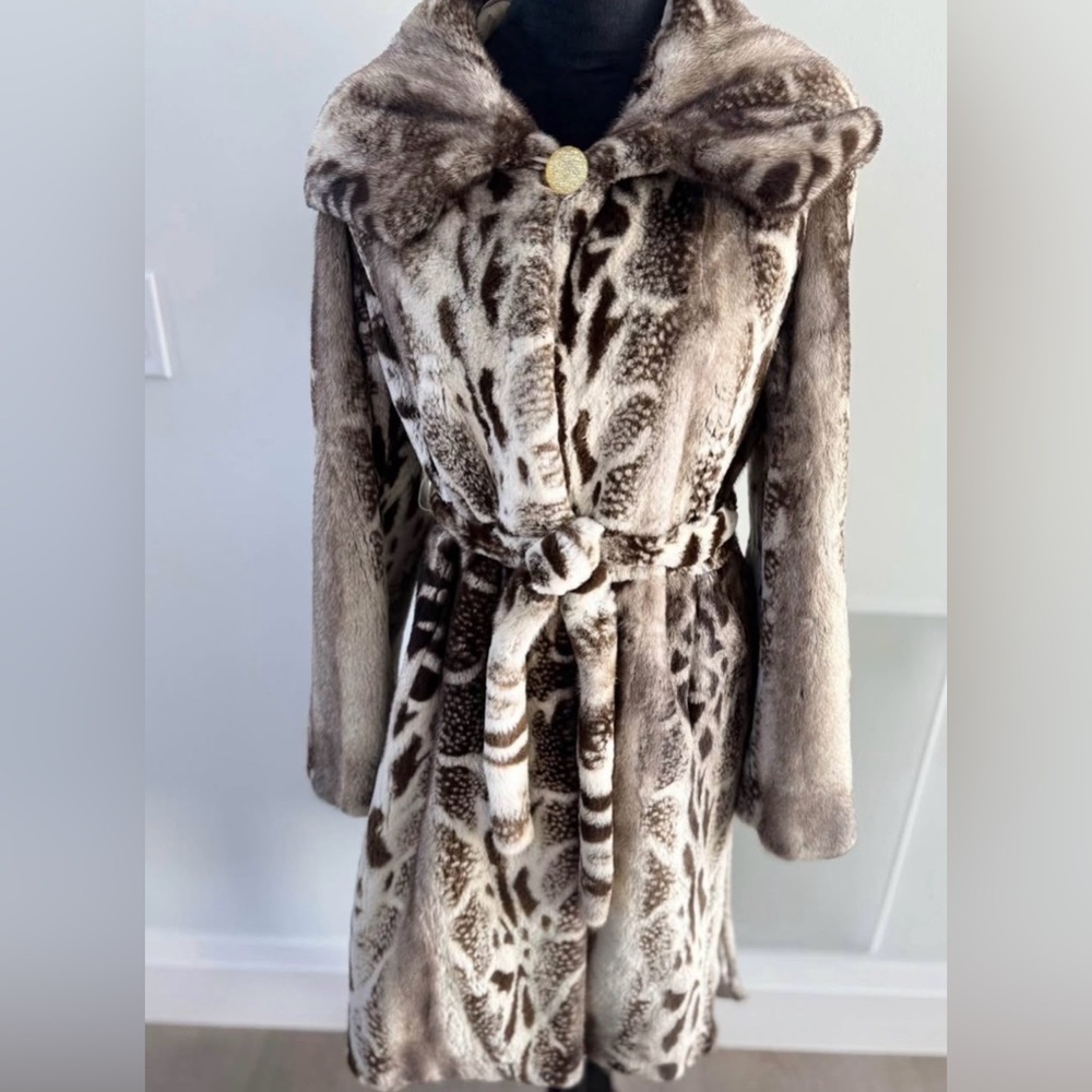 Elegant Animal Print Mink Fur Coat - Picture 5 of 6